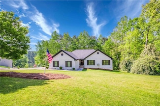 2334 Fisher Dr, Loganville, GA 30052