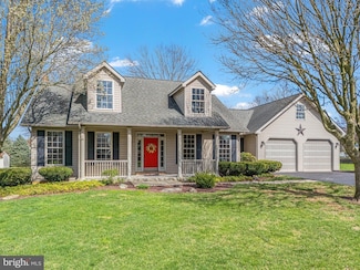 35 Hoch Ave, Topton, PA 19562