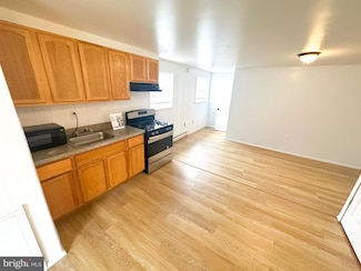 4656 Penn St Unit 3, Philadelphia, PA 19124