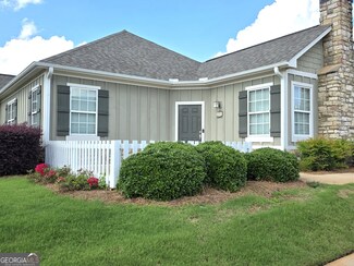 412 Nandina Ct, Warner Robins, GA 31088