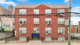 176 28th Ave, Brooklyn, NY 11214