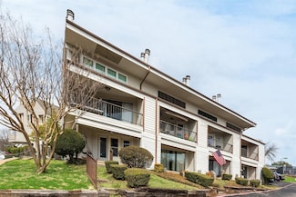 438 Yacht Club Dr Unit D, Rockwall, TX 75032