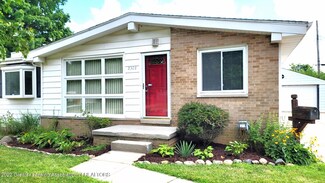2308 Ridgeline Dr, Lansing, MI 48912