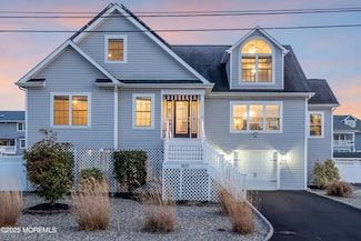 1825 Cable Dr, Toms River, NJ 08753