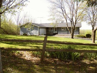 1066 99th St, Roberts, WI 54023