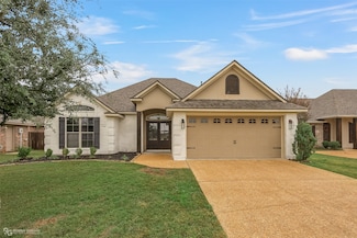 534 Half Moon Ln, Bossier City, LA 71111