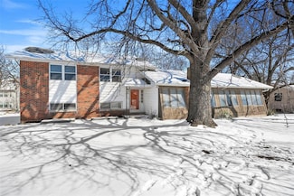 2552 Muegge Rd, Saint Charles, MO 63303
