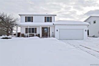 2175 Buttermilk Ln, Lake View, NY 14085