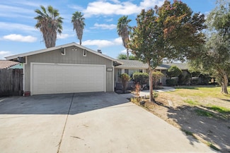2721 E Goshen Ave, Visalia, CA 93292