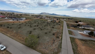 90 Evening Star Loop, Edgewood, NM 87015