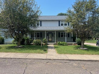 936 5th St, New Martinsville, WV 26155