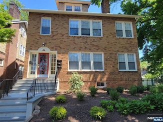 30 Walnut Pkwy Unit 1, Montclair, NJ 07042
