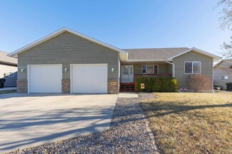 4810 Coal Bank Dr, Rapid City, SD 57701