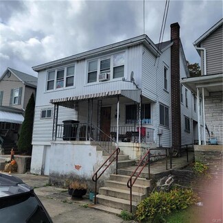 231 W Columbus Ave, Nesquehoning, PA 18240