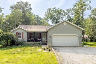 2127 Flame Lake Dr, Roaming Shores, OH 44084