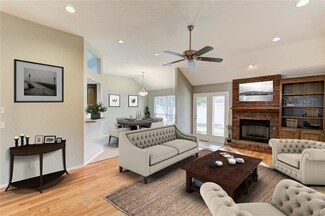 605 Old Bugle Rd, Edmond, OK 73003