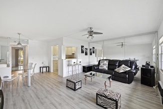146 Suffolk D, Boca Raton, FL 33434