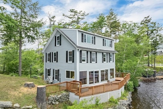 596 Endicott St E, Laconia, NH 03246