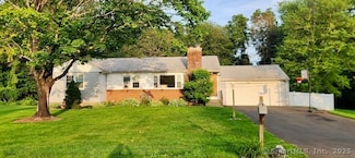 447 Howellton Rd, Orange, CT 06477