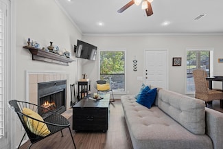 802 S 1st St Unit 126, Austin, TX 78704