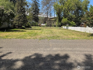 211 E Patit St, Dayton, WA 99328