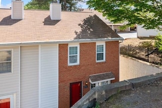 200 High Creek Dr Unit 313, Roswell, GA 30076