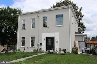 38 Riggs Rd NE, Washington, DC 20011