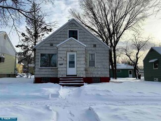 818 16th St N, Virginia, MN 55792