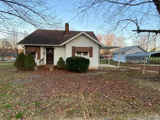 227 N Knob St, Ironton, MO 63650