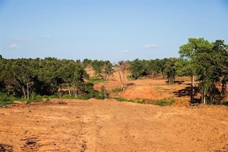 008 S Midwest Blvd, Guthrie, OK 73044