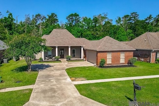 32801 Briar Oak Dr, Walker, LA 70785