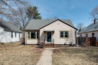 451 Arlington Ave W, Saint Paul, MN 55117