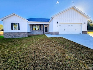 420 N Jackson St, Opp, AL 36467