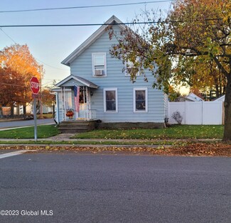 42 3rd St, Glens Falls, NY 12801