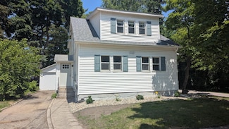 409 E Grove St, Midland, MI 48640