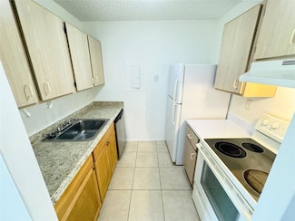1101 Benoist Farms Rd Unit 101, West Palm Beach, FL 33411