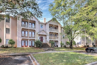6146 Meadow Rose Ln Unit 3L, Charlotte, NC 28215