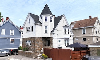 7 Prospect St, Everett, MA 02149