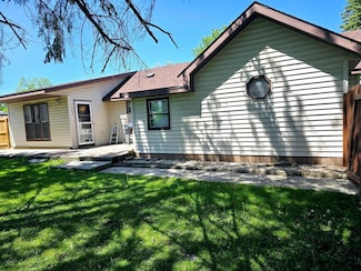 605 Red Lake Blvd, Thief River Falls, MN 56701