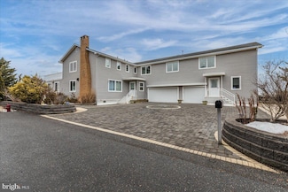 27 W 45th St, Beach Haven, NJ 08008