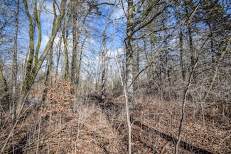 3680 E Fitzsimmons Rd, Oak Creek, WI 53154