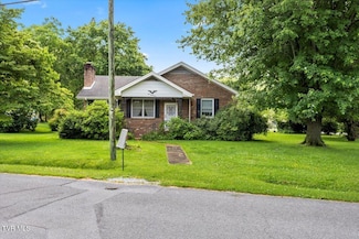 924 Hoback St, Erwin, TN 37650