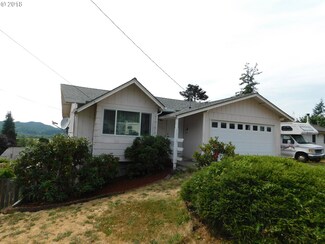 1568 19th St, Myrtle Point, OR 97458