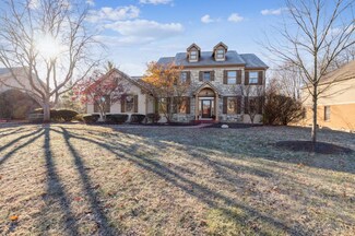 576 Belle Meade Farm Dr, Loveland, OH 45140