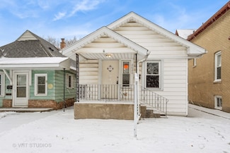2620 Orchard St, Blue Island, IL 60406