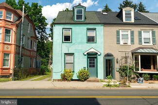 56 N Main St, Lambertville, NJ 08530