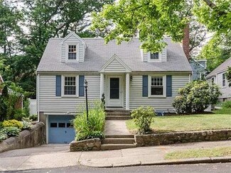 17 Wallace St, Newton Highlands, MA 02461