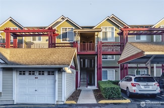 13000 Admiralty Way Unit K103, Everett, WA 98204