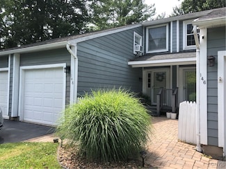 148 Softwind Cir, Baldwinsville, NY 13027