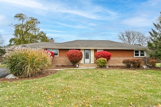 9032 N Regent Rd, Milwaukee, WI 53217